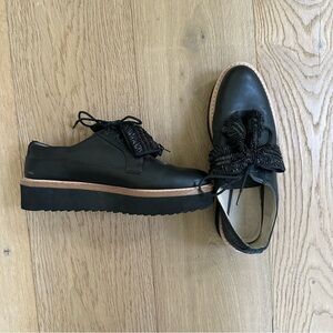 Zara Black Leather Platform Loafers with Beaded Bow Embellishment (Size 8)